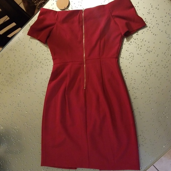 Dress - Picture 4 of 4